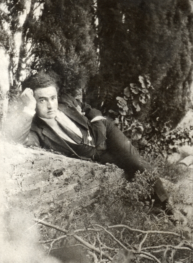 poeta giovane 1918.jpg